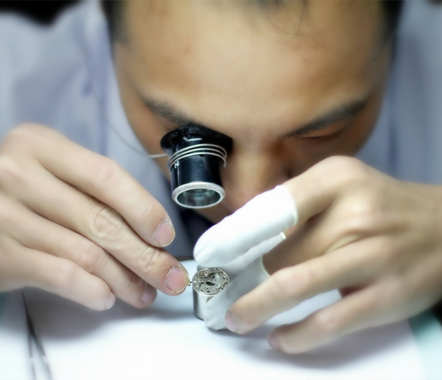 无尘检修_重庆亨得利腕表维修服务中心 无尘检修_重庆亨得利钟表维修服务中心